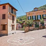 Residenz La Fonte דירה *