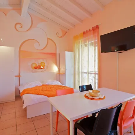 Residenz La Fonte Studios Apartment